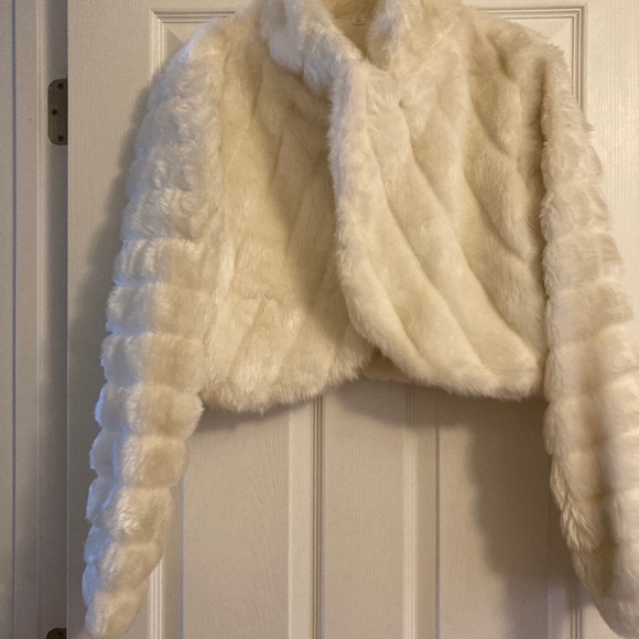 Jackets & Blazers - Fur crop jacket